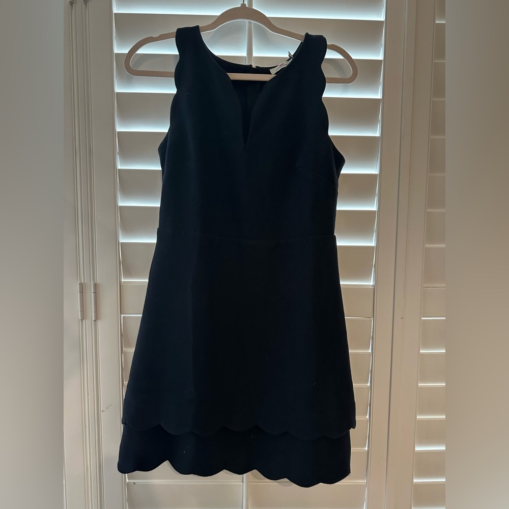 Vineyard Vines Elegant Black Garment